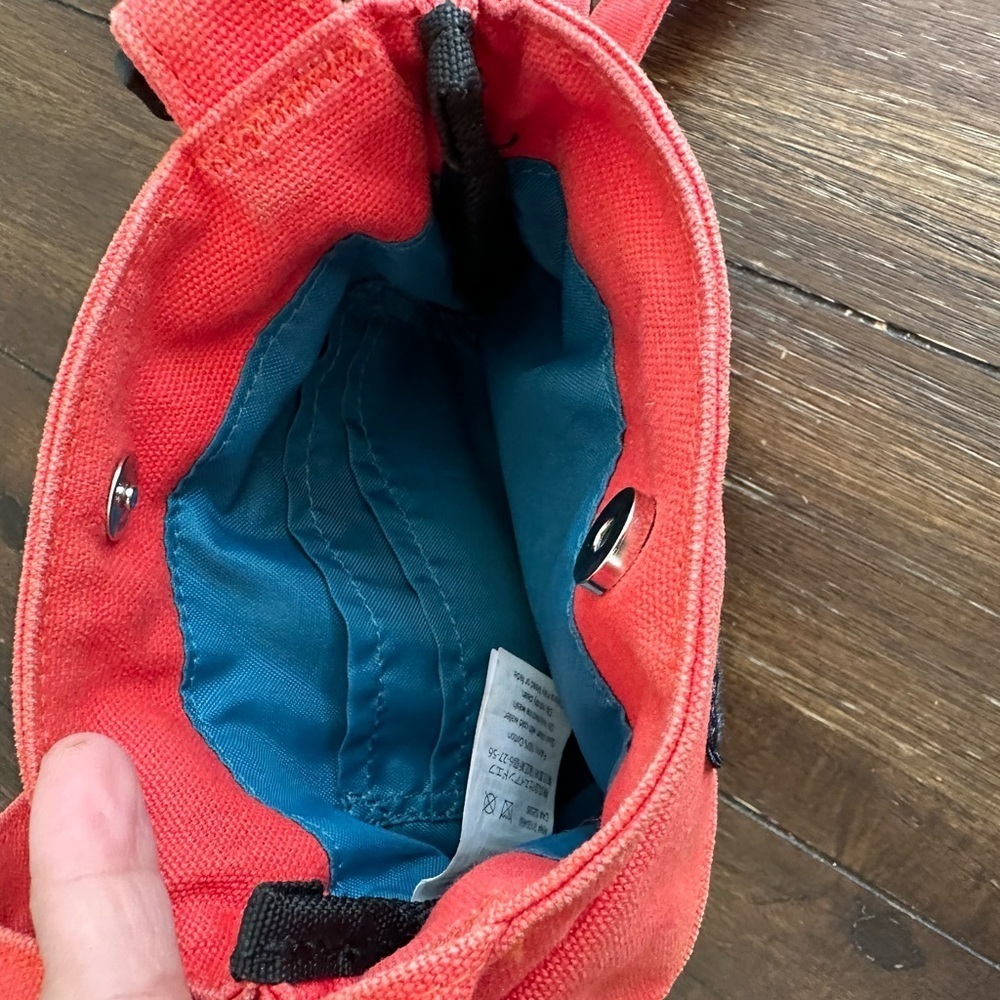Kavu Keeper Sling Bag View 4